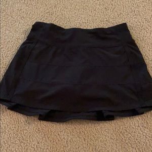 Black lululemon skirt